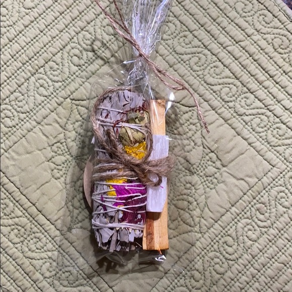 White Sage Smudge Bundle - Picture 2 of 8